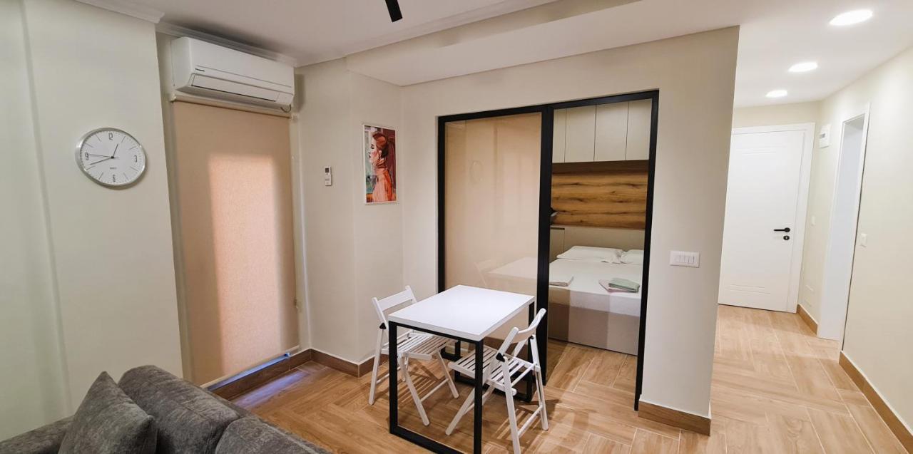 2V1 - Center Apartment 4 Tirana Exterior photo