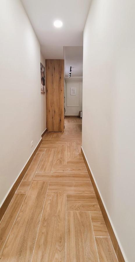 2V1 - Center Apartment 4 Tirana Exterior photo